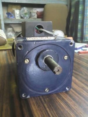 > </div>
<div class=